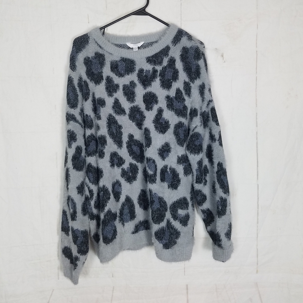 Time and tru animal print eyelash sweatersize large